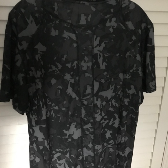 Nike Dri-Fit Fitted Camo Shirt - Picture 3 of 3